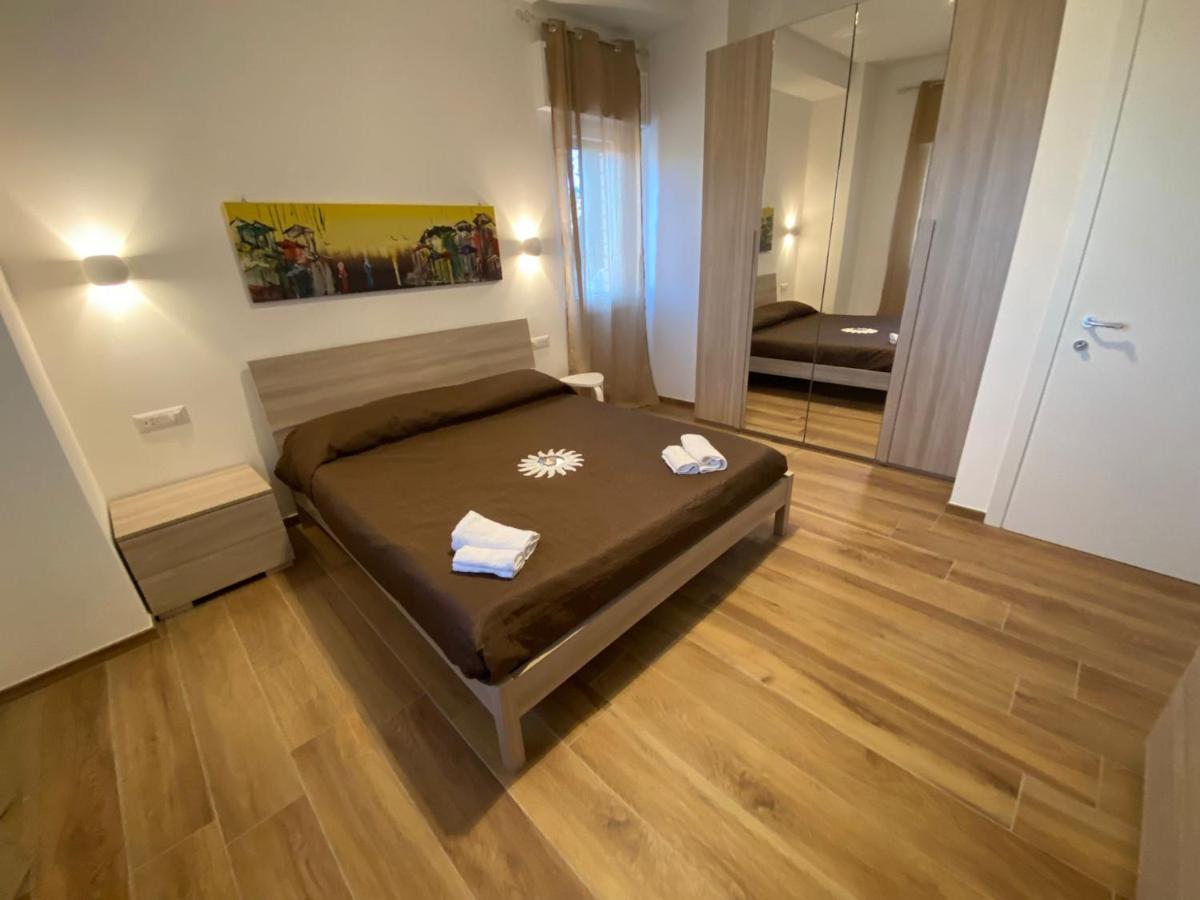 阿其利亚Viriamo House Roma公寓 外观 照片