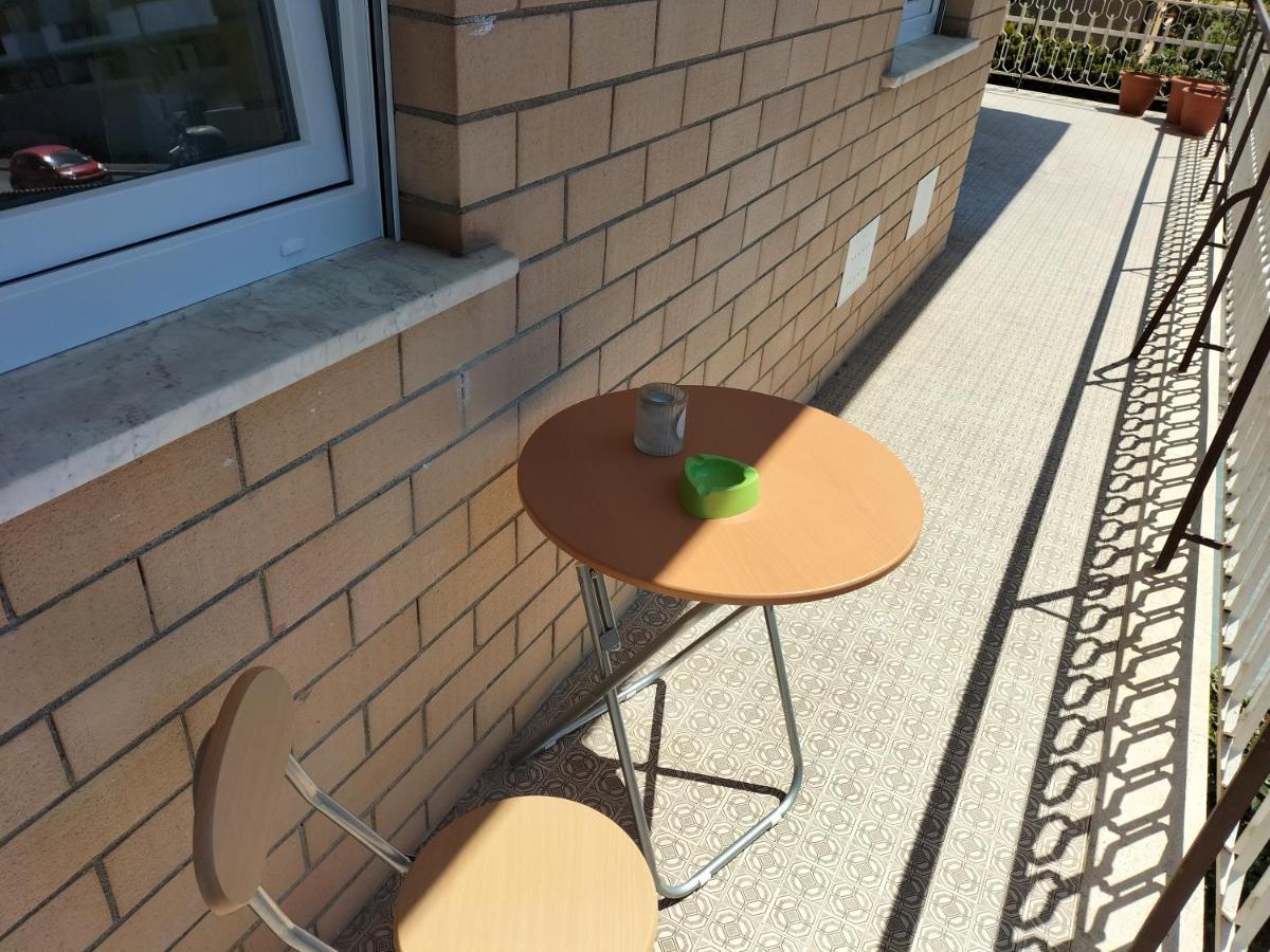 阿其利亚Viriamo House Roma公寓 外观 照片